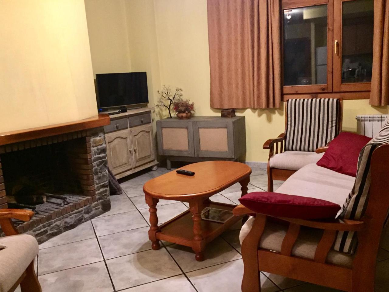La Fusteria Del Casat Daire Sarroca de Bellera Dış mekan fotoğraf